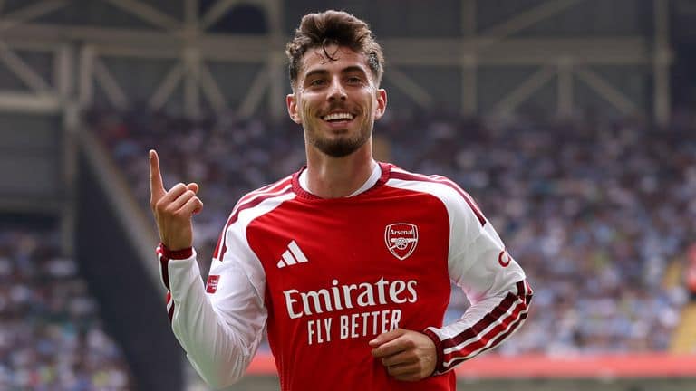 Defesa desorganizada do City abre caminho para domínio do Arsenal na Supercopa — imagem 2