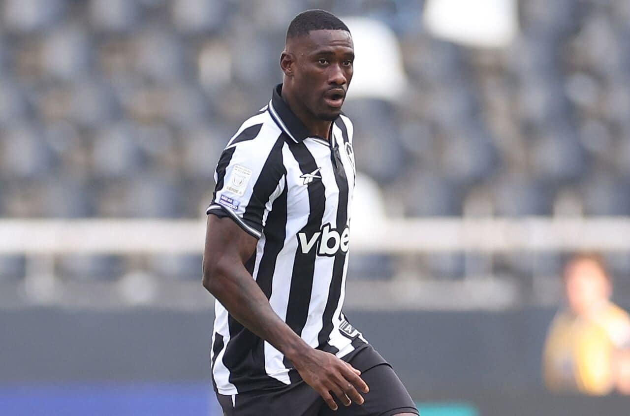 Com apenas 17 jogos em 2026, Bastos se aproxima de rescisão no Botafogo — Futebol