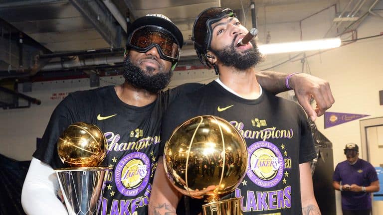 Jeanie Buss recorre à Justiça para barrar venda da fatia dos Buss nos Lakers — imagem 2