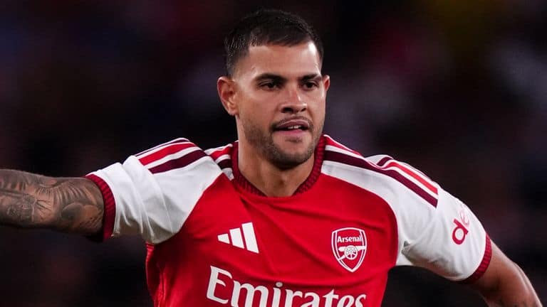 Busca por atacantes revela limitações do Arsenal no mercado — Futebol