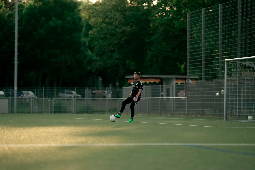 Volley de Fernandes impulsiona estreia vitoriosa do Tottenham sob De Zerbi — Futebol