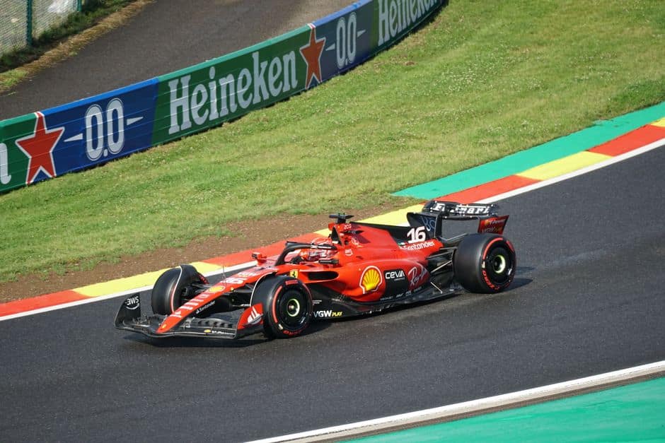 Hamilton confia em fechar déficit maior que o esperado da Ferrari para Mercedes em Spa — Fórmula 1