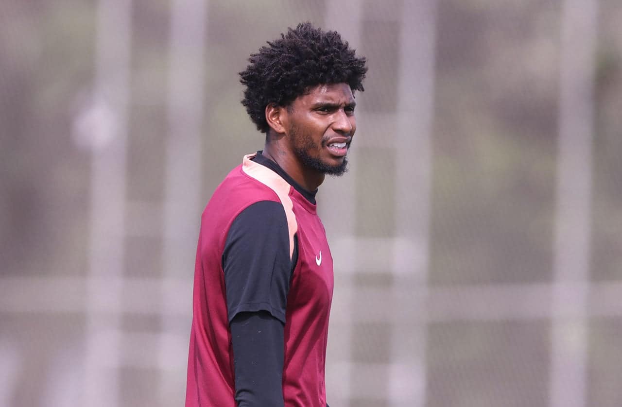 Fiel LGBT cobra Hugo Souza após fala homofóbica — Futebol