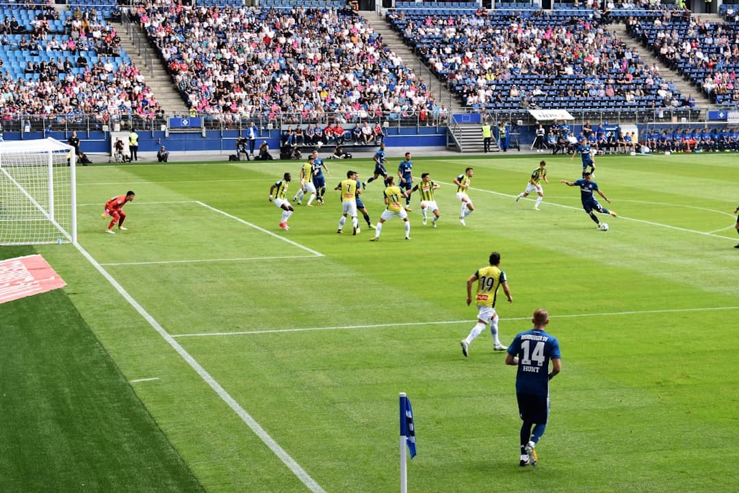 Arsenal enfrenta Chelsea e Manchester United recebe City na Premier League — Futebol
