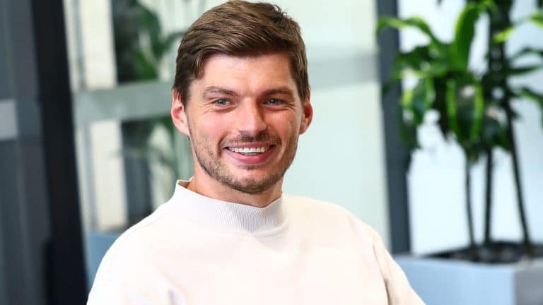 Por que Max Verstappen renovou com a Red Bull até 2030 em vez de trocar de equipe? — Fórmula 1