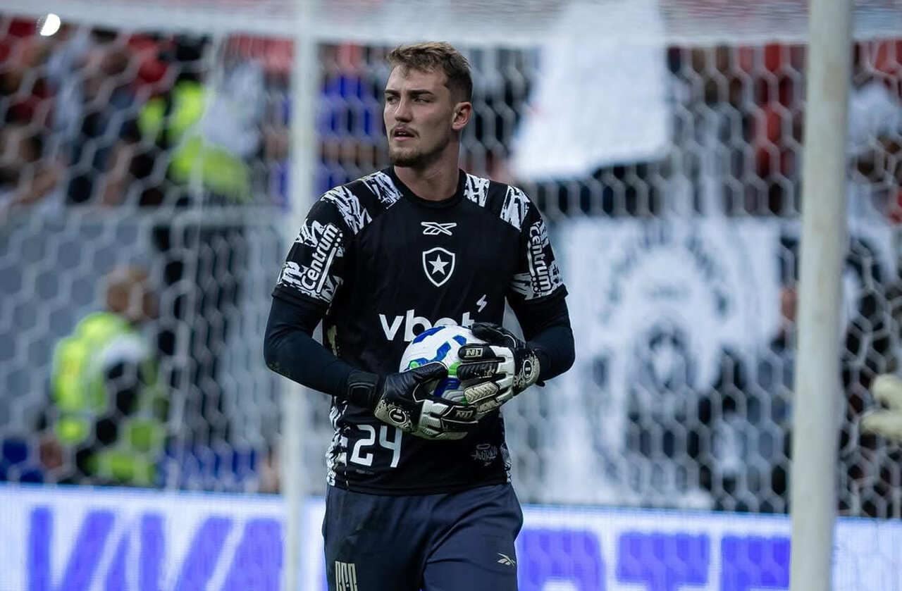 Saída de Léo Linck expõe saturação no gol do Botafogo — Futebol