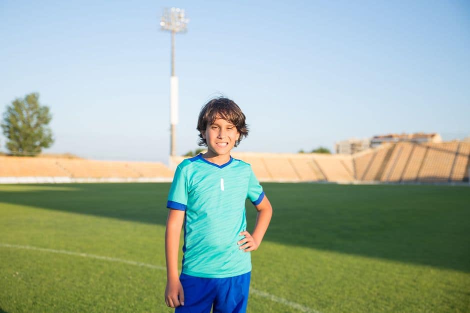 João Gomes desembarca no Aston Villa direto do treino do Wolves em Portugal — Futebol