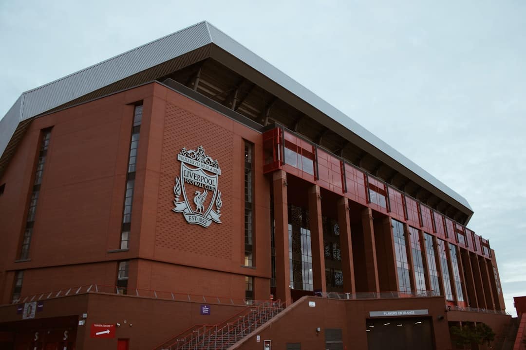 Szoboszlai renova por cinco anos e fica no Liverpool até 2031 — Futebol