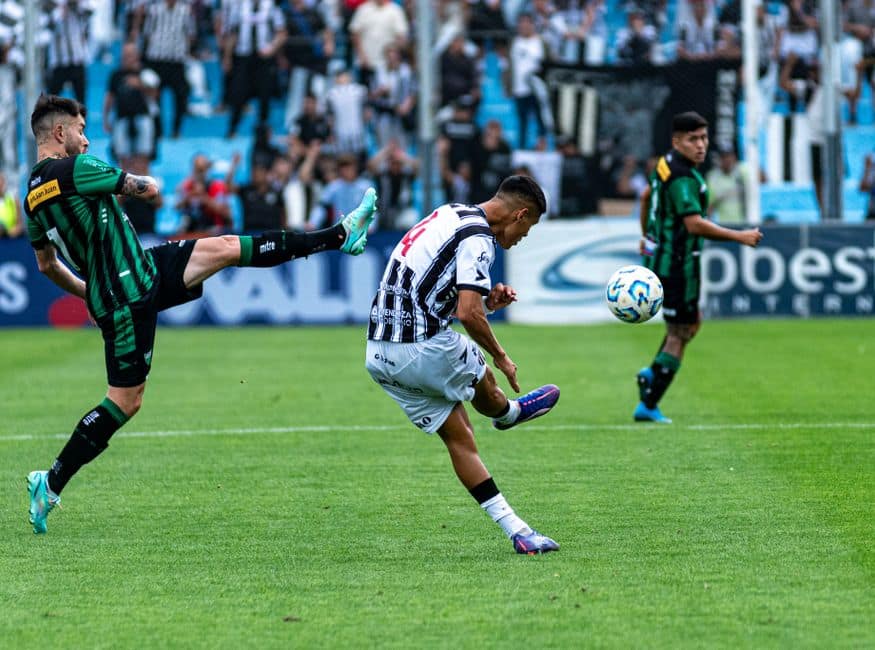 Empate em casa do Cuiabá: Fortaleza chega a 35 pontos e assume 3º lugar na Série B — Futebol