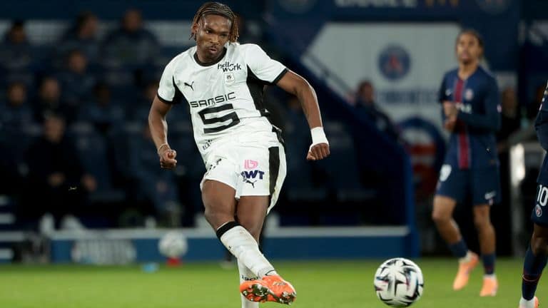 Por que o Liverpool já aposta em Jeremy Jacquet como novo parceiro de Van Dijk? — imagem 2