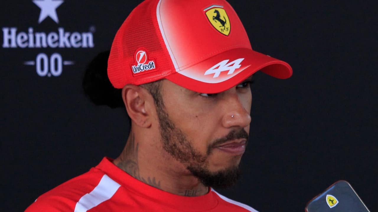 Hamilton revela coração afundado após Ferrari acertar mecânico no pit stop — Fórmula 1