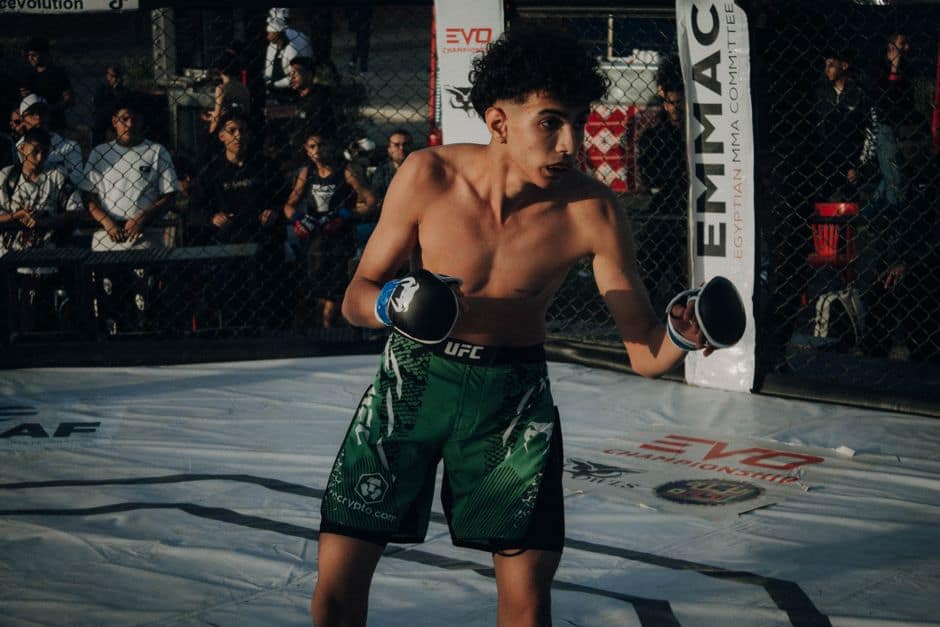 O que a lesão no joelho significa para o retorno de Conor McGregor? — MMA