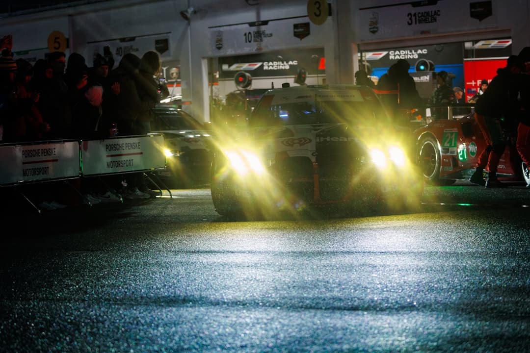 Zero pontos em 11 etapas: Cadillac troca Lowdon por Budkowski — Fórmula 1