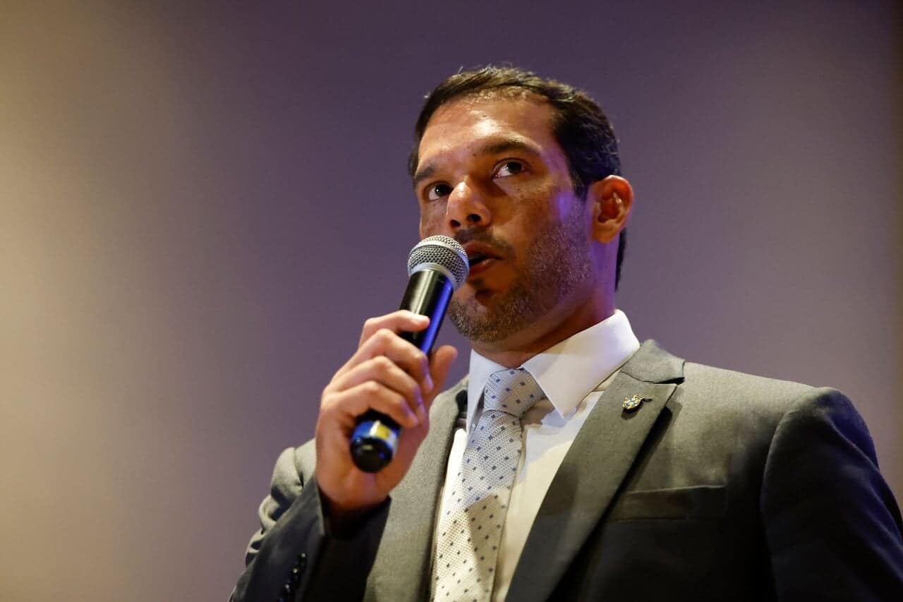 Por que a CBF mudou as regras de arbitragem no Brasileirão? — Futebol