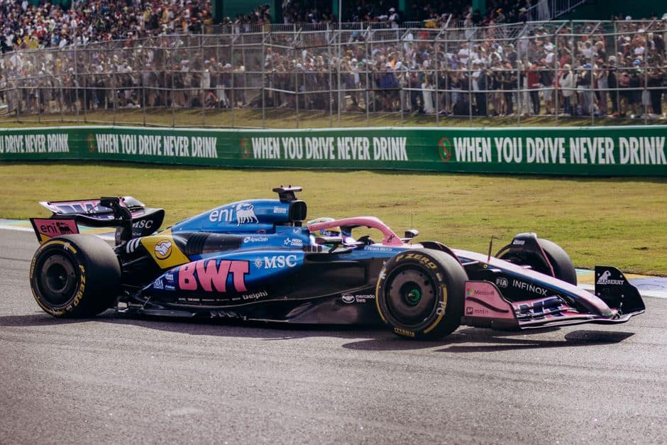 Fernando Alonso aprova pacote da Aston Martin e mira Q2 no GP da Hungria — Fórmula 1