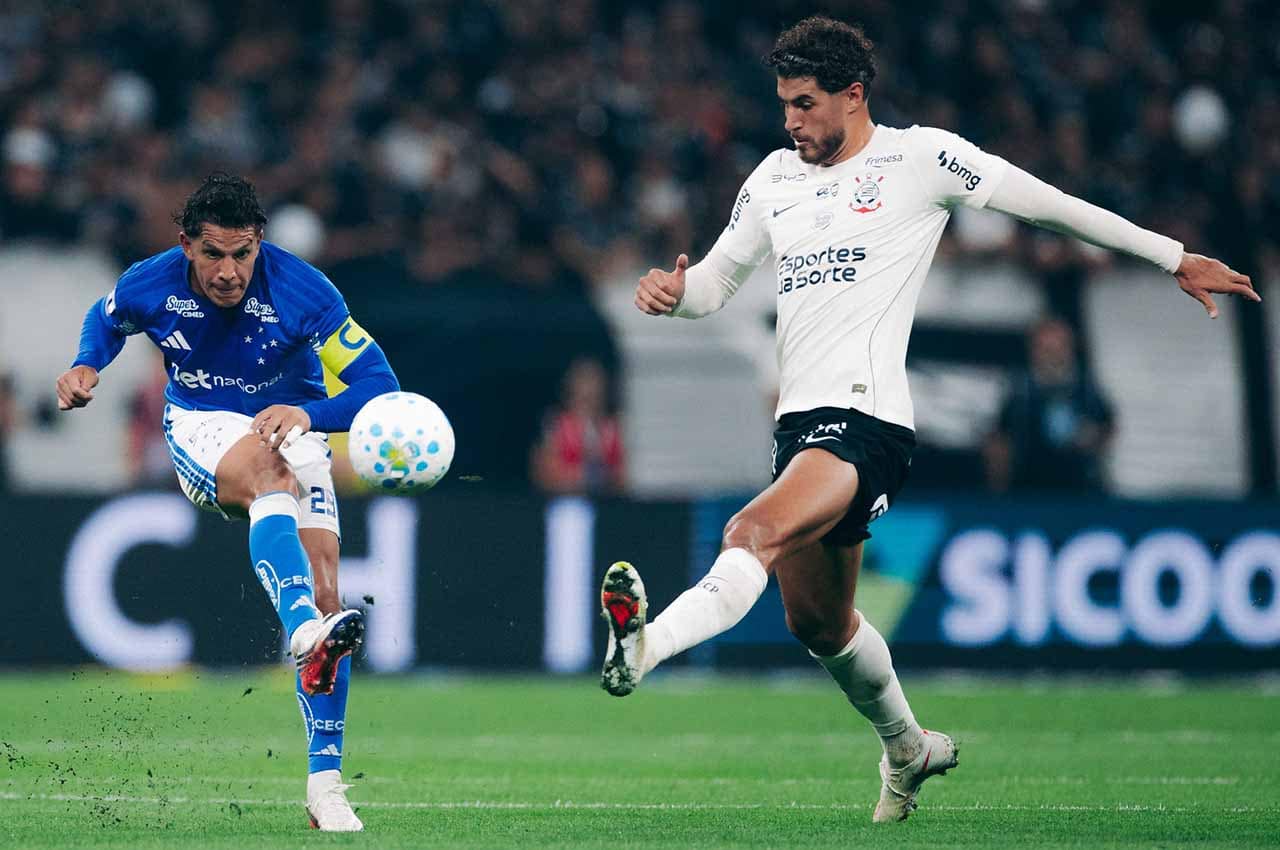Brasileirão impulsiona tempo de bola em jogo com novas regras — Futebol
