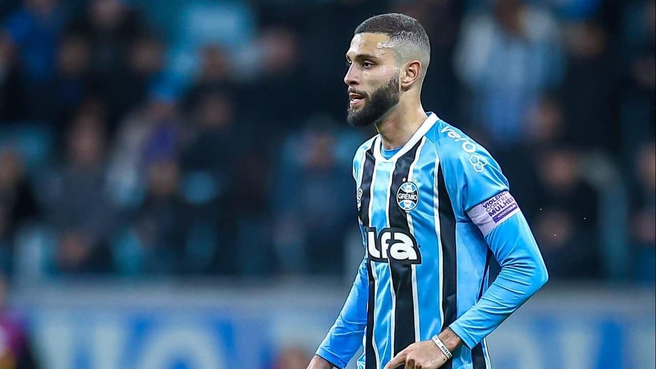 Vitória desiste de Wagner Leonardo após impasse com o Grêmio — Futebol