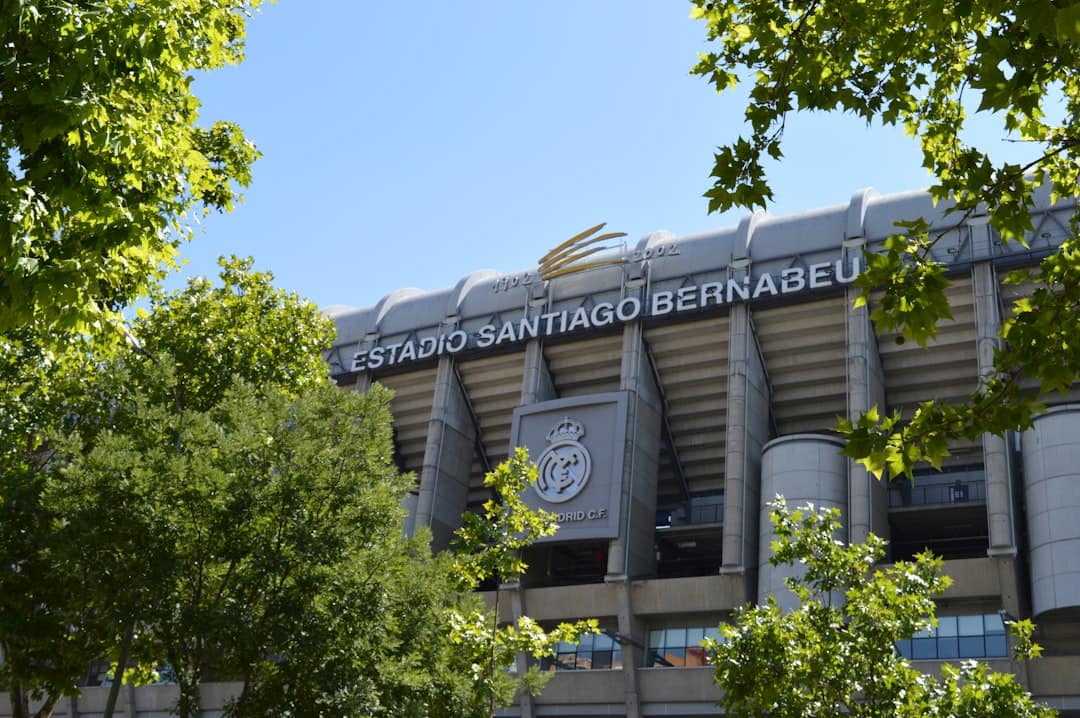 Vinícius Júnior renova com Real Madrid após conversas positivas — Futebol