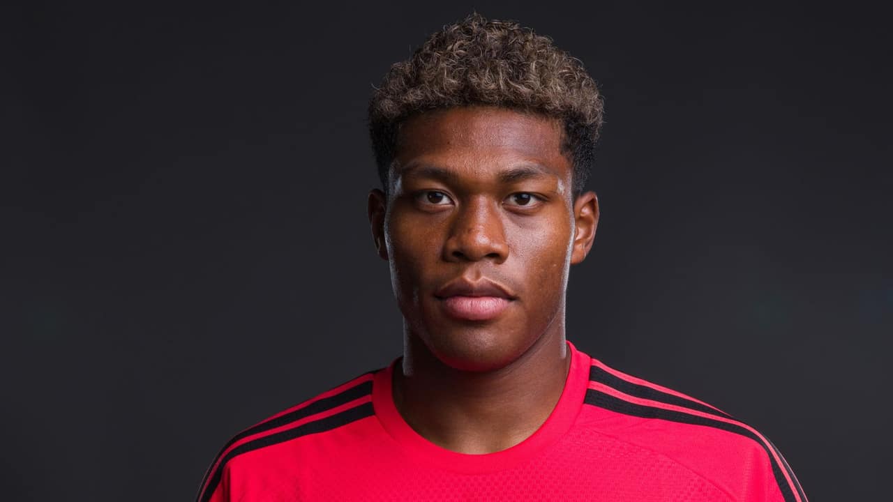 Zion Suzuki acerta com PSG e deixa Parma rumo aos campeões europeus — Futebol