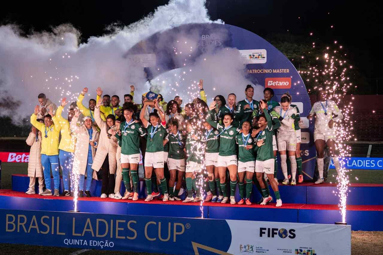 Brasil Ladies Cup bate recorde e reforça crescimento do futebol feminino? — Futebol