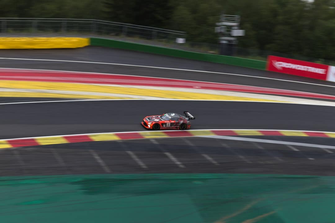 Russell cai 50 pontos no título da F1 após Spa — Fórmula 1