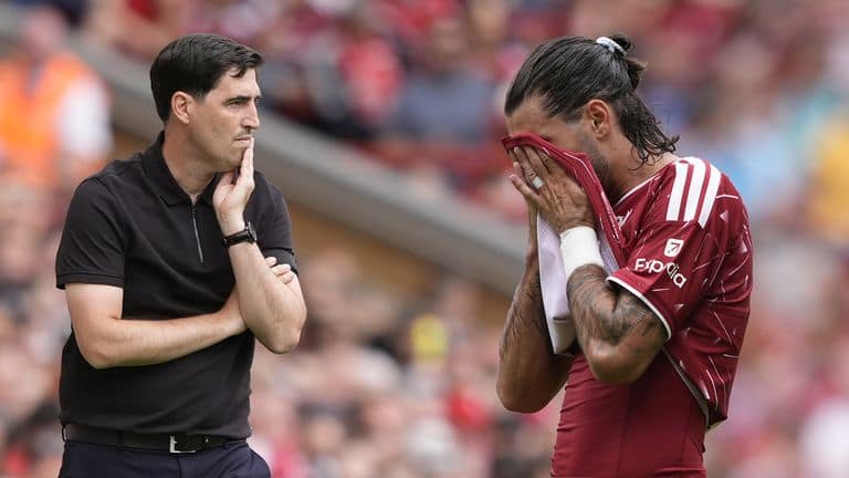 Muñoz desembarca no Liverpool pronto para sufocar rivais e reacender a intensidade de Iraola — Futebol